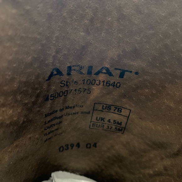 New Ariat Circuit Shiloh Western Boot size 7 women’s. - Picture 4 of 4